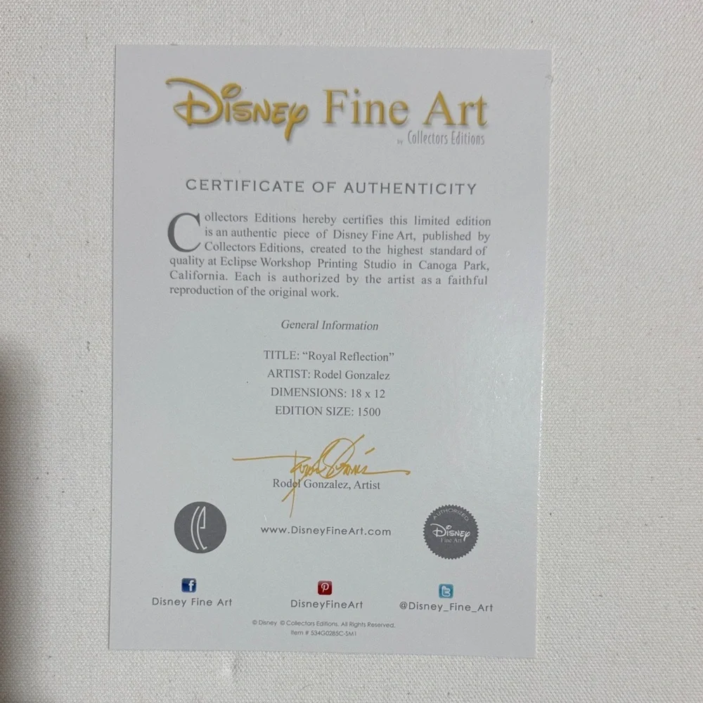 Royal Reflection Rodel Gonzalez Disney rare Ltd Edition canvas Cinderella Castle - Picture 2 of 2